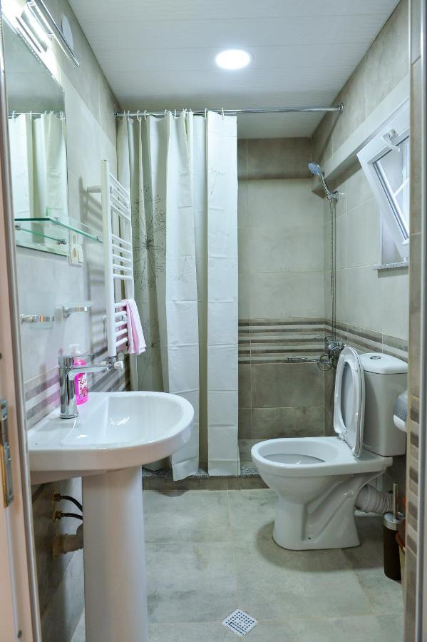 ホテル Cozy House クタイシ エクステリア 写真